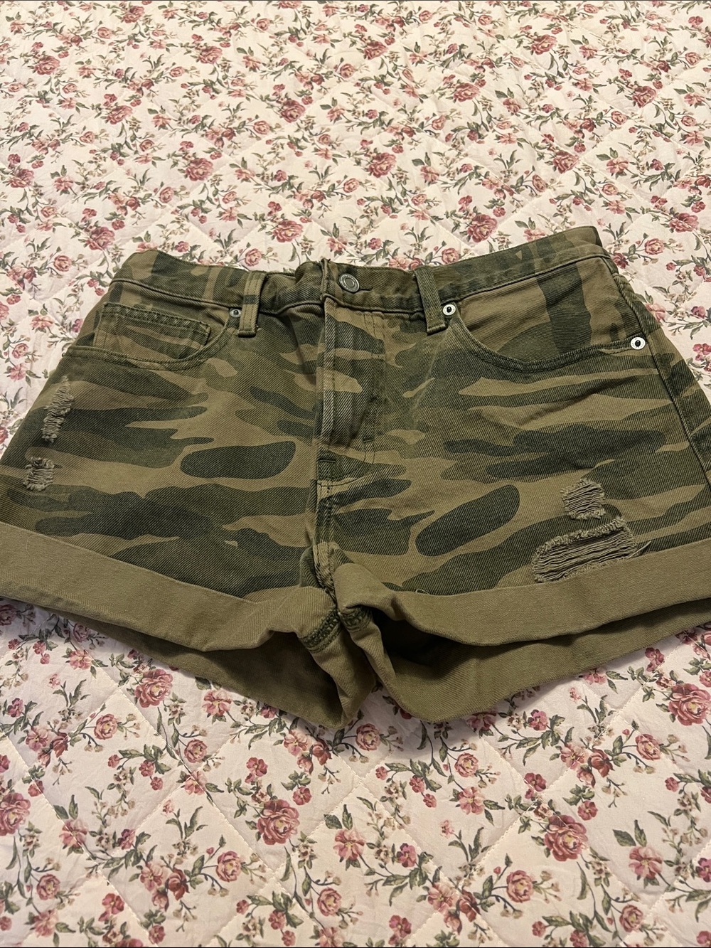 Lucky Brand Camo Roll-Hem Jean Shorts - Olive